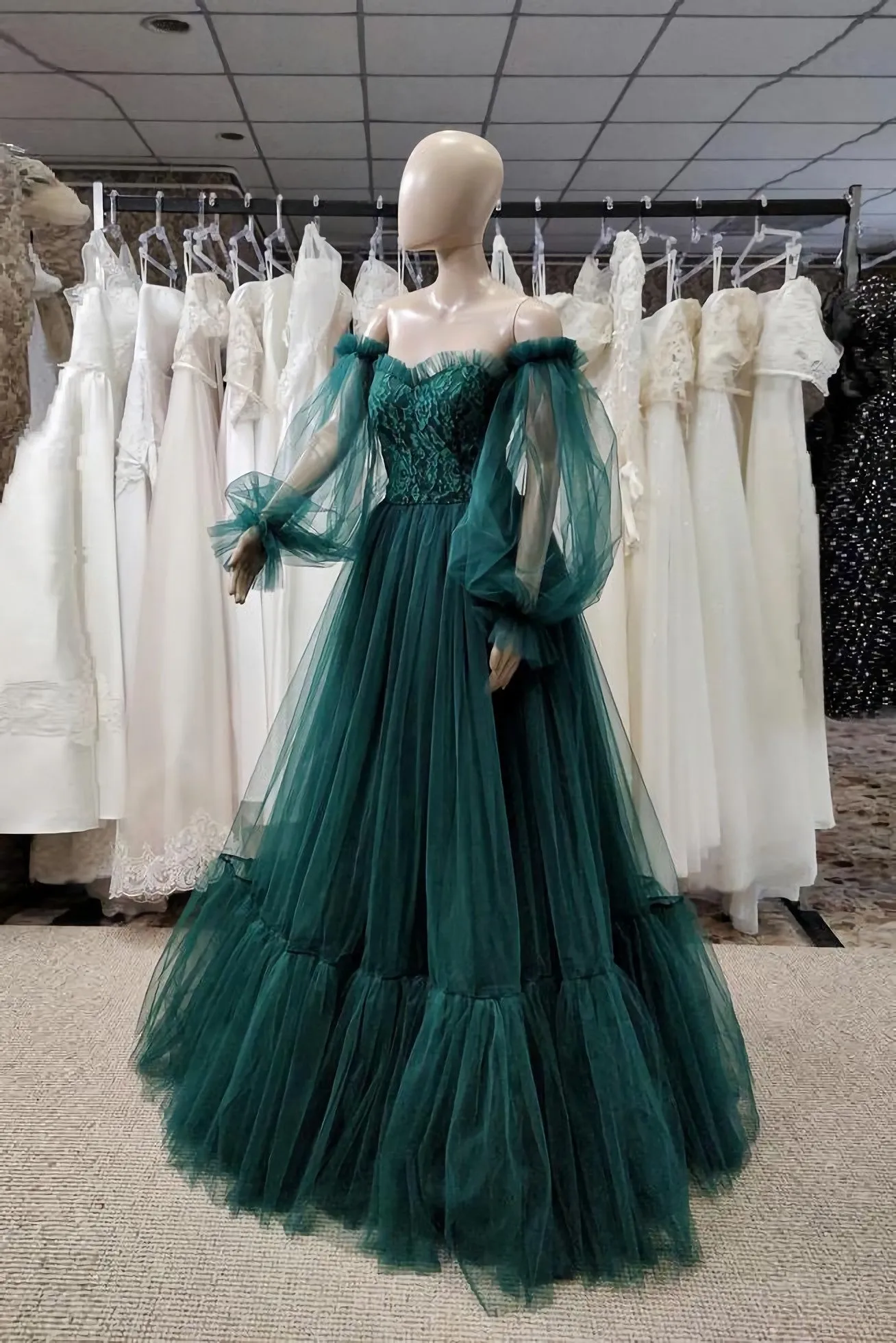 Green Lace Prom Dresses Puff Long Sleeves Off The Shoulder Lace Appliques Tulle Ball Gown